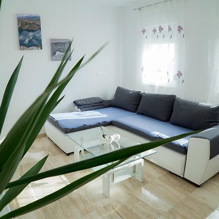 Apartmani Ruzica Макарска Екстериор снимка