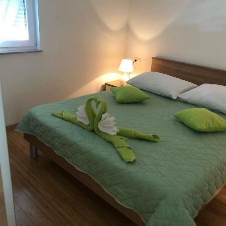 Apartmani Ruzica Макарска Екстериор снимка