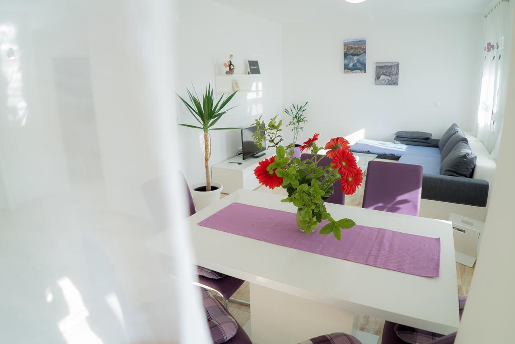 Apartmani Ruzica Макарска Екстериор снимка