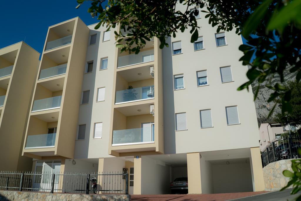 Apartmani Ruzica Макарска Екстериор снимка