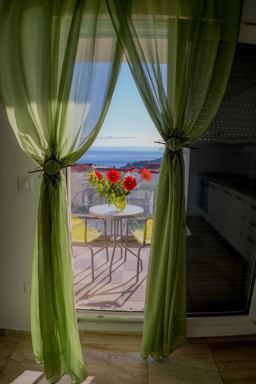 Apartmani Ruzica Макарска Екстериор снимка