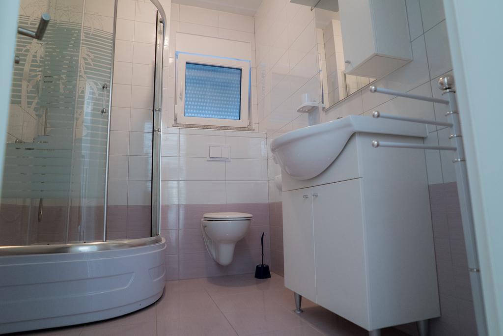 Apartmani Ruzica Макарска Екстериор снимка