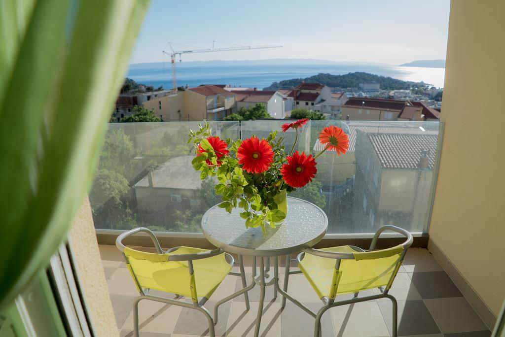 Apartmani Ruzica Макарска Екстериор снимка